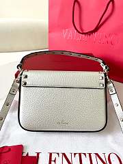 Valentino Garavani Rockstud White Bag 19x13.5x3cm - 5