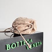 Bottega Veneta Mini Pouch Intrecciato Leather Clutch Pink 22x13x5cm - 4