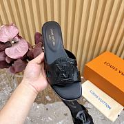 Louis Vuitton LV Isola Flat Mule Crocodile Black - 4