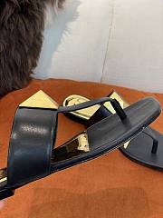 Valentino Garavani Rockstud Flat Sandals Black - 4