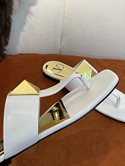 Valentino Garavani Rockstud Flat Sandals White - 5