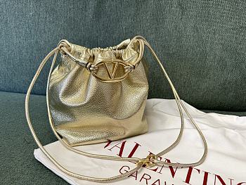 Valentino Vlogo Pouf Metallic Leather Small Bucket Bag 23x19x14cm