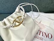 Valentino Vlogo Pouf White Leather Small Bucket Bag 23x19x14cm - 6