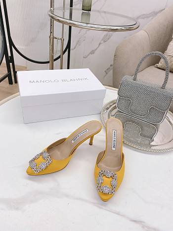 Manolo Blahnik Hangisimu Mules Yellow 7cm