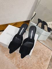 Manolo Blahnik Maysli Black Suede Slingback Pumps 7cm - 4