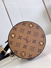 Louis Vuitton LV Canoé Monogram Bag Brown 14 x 20.5 x 14 cm - 4