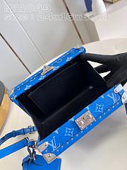 Louis Vuitton LV Clutch Box Bag Blue 24 x 16.5 x 8 cm - 5