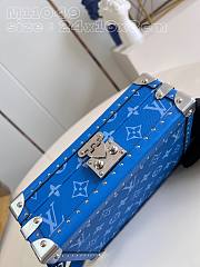 Louis Vuitton LV Clutch Box Bag Blue 24 x 16.5 x 8 cm - 3