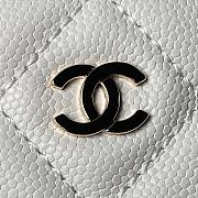 Chanel Clutch With Chain Caviar White 16x11x2.5cm - 2