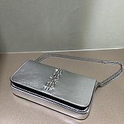 Fendi Fendigraphy Wallet On Chain Silver 21.5x14.5x11cm - 5