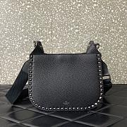 Valentino Garavani Rockstud Leather Black Shoulder Bag 26x20x8cm - 4