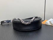 Louis Vuitton LV Loop Black Bag 23 x 13 x 6 cm - 5