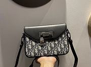 Dior Oblique Galaxy Beige Black 19x14x4cm - 1