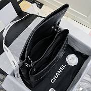 Chanel Flap Bag Black Lambskin 32x7.5x19cm - 6