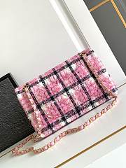 Chanel Medium Flap Bag Pink White 25cm - 2