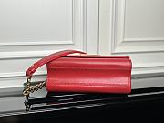 Louis Vuitton LV Twist MM Red 23 x 17 x 9.5 cm - 6