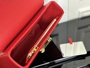 Louis Vuitton LV Twist MM Red 23 x 17 x 9.5 cm - 4