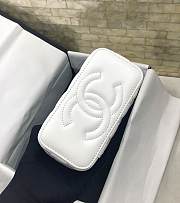 Chanel Vanity Case Top Handle White Bag 17x9.5x8cm - 4