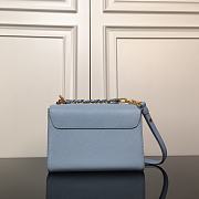 Louis Vuitton LV Twist MM Blue 23x17x9.5cm - 2