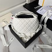 Chanel White Pouch Bag 18x17x8cm - 4