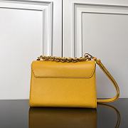 Louis Vuitton LV Twist MM Yellow 23x17x9.5cm - 4