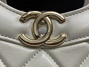 Chanel 31 Bag White 35x39x8cm - 2