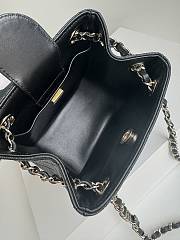 Chanel Chain Tote Bag Black Caviar Gold 16x15x9cm - 2