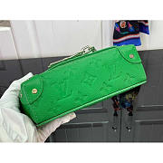 Louis Vuitton LV Steamer Wearable Wallet Green 18 x 11 x 6.5 cm - 5