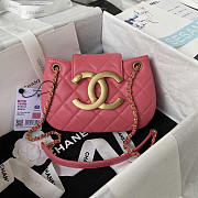 Chanel Messenger Bag Lambskin Gold Coral Pink 21x14x5cm - 1