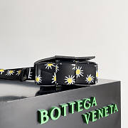 Bottega Veneta Leather Cassette Pochette Shoulder Bag 23x15x5cm - 3