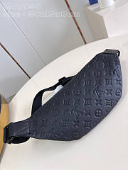 Louis Vuitton LV Rush Bumbag Black 30 x 15 x 8 cm - 4