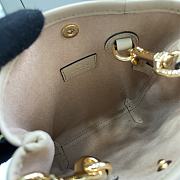 Gucci GG Super Mini Bag With Strap Beige 15x20x5cm - 4