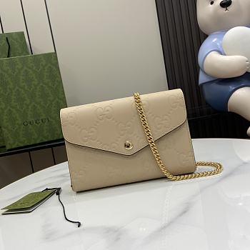 Gucci GG Leather Chain Wallet Beige 20x13x6cm