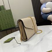 Gucci GG Leather Chain Wallet Beige 20x13x6cm - 6