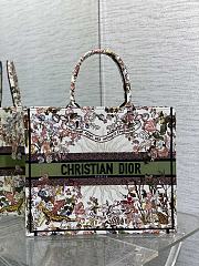 Dior Large Book Tote Ecru Multicolor 4 Saisons Automne Soleil 42cm - 1