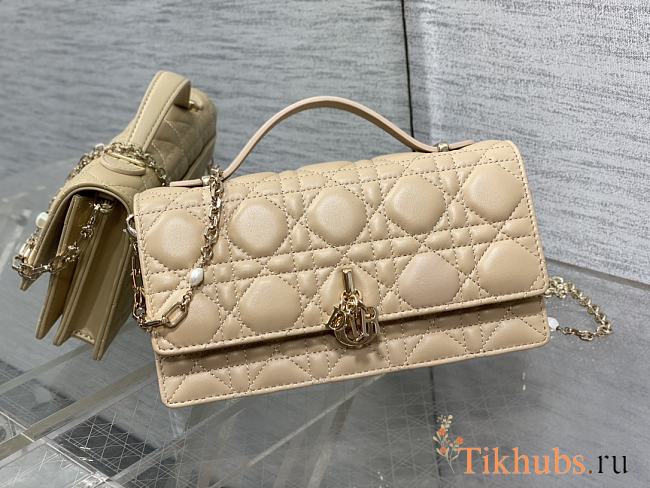 Dior Mini Miss Bag Cannage Lambskin Beige 21 x 11.5 x 4.5 cm - 1