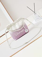 Chanel 22 Mini Bag White & Purple 20x19x6cm - 1