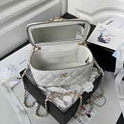 Chanel Vanity Case Top Handle White 17cm - 4