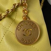 Chanel 22 Mini Handbag Yellow Caviar Gold 20 × 19 × 6 cm - 2