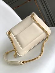 Bvlgari Serpenti Bag Calfskin White 22.5x15x7cm - 5