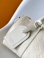 Louis Vuitton LV Keepall Bandoulière 25 White 25 x 15 x 11 cm - 2