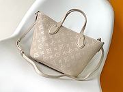 Louis Vuitton LV Blossom PM Quartz White 20 x 20 x 12.5 cm - 3