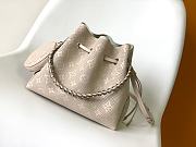 Louis Vuitton LV Bella Mahina Quartz White 19 x 22 x 14 cm - 1