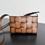 Bottega Veneta Casette Brown Bag Shoulder Bag 23x15x5cm - 4