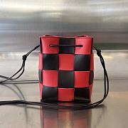 Bottega Veneta Cassette Cross-Body Bucket Black Red Bag 19x14x13cm - 1