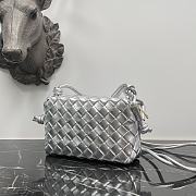 Bottega Veneta Mini Loop Camera Bag Silver 17x10x6cm - 2