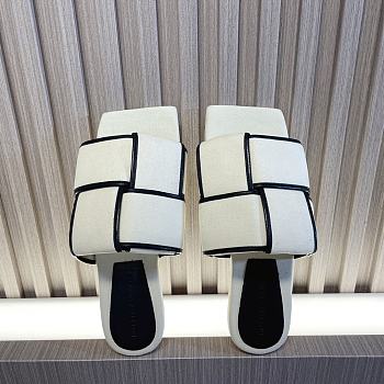 Bottega Veneta White Black Slides