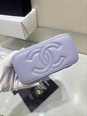 Chanel Vanity Case Light Purple Lambskin 17cm - 6