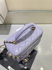 Chanel Vanity Case Light Purple Lambskin 17cm - 3