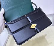 Burberry Snip Bag Black 23x7x16cm - 4